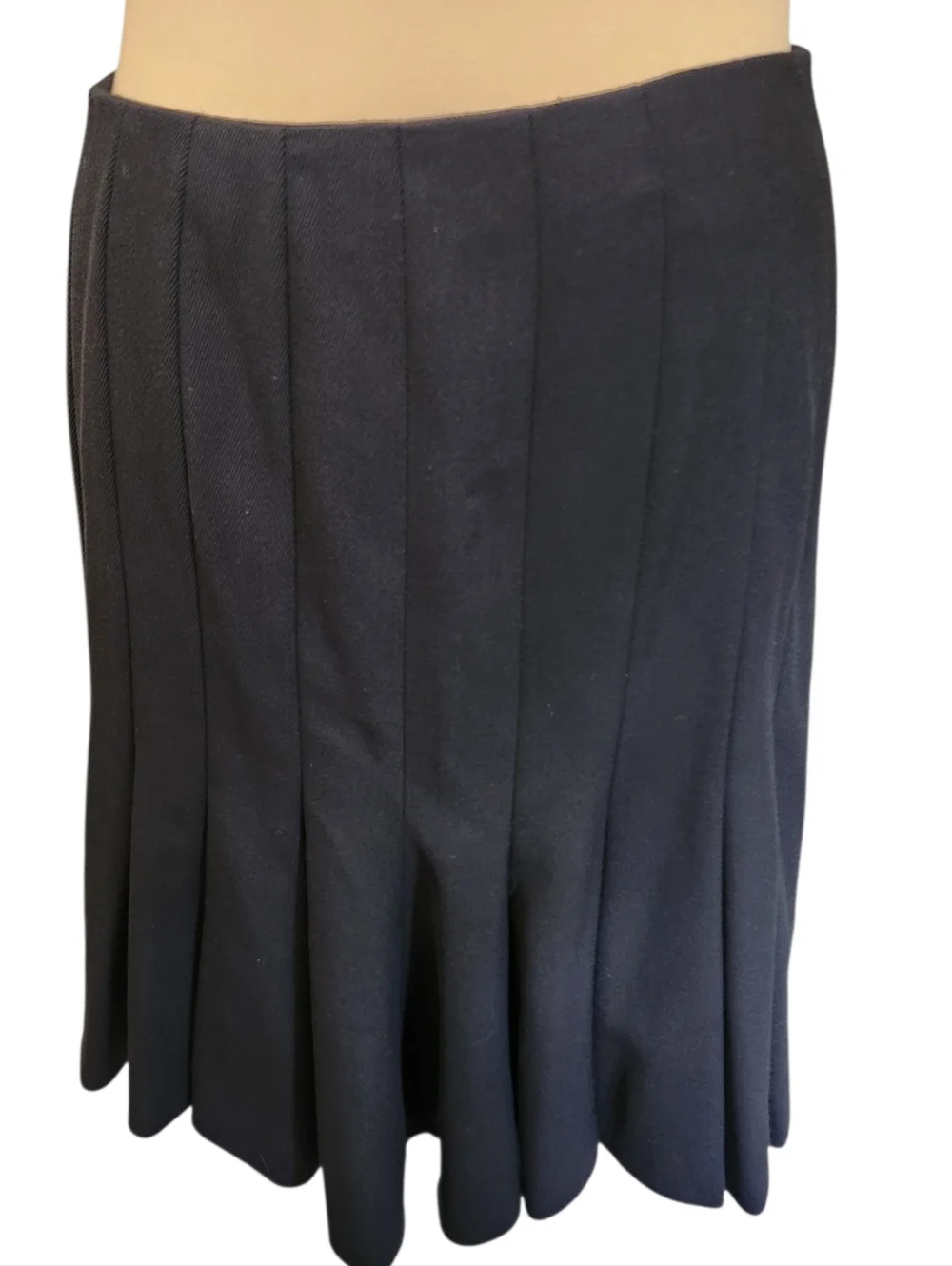 AKRIS 100% Laine Wool Pleated Skirt - Size 6